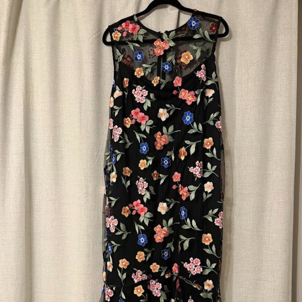 Calvin Klein Embroidered Floral Midi Dress — Size 16
